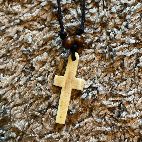 4 Necklaces - Picture 6 of 6